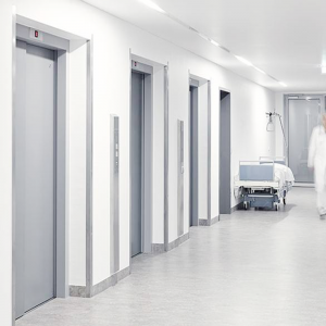 Công trình thang máy phòng khám Thái hoà