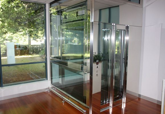 Xưởng thi công thang máy lồng kính uy tín tại HCM